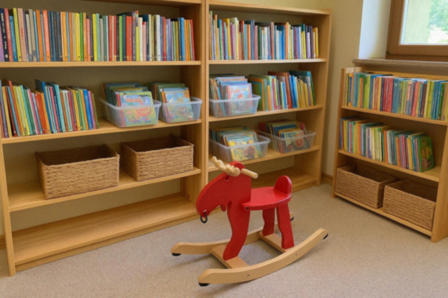 Wakacyjny spacer z biblioteką – wyjątkowe wydarzenie dla dzieci i młodzieży